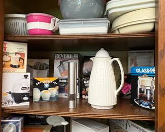 Collection of Vintage Kitchenware and Household Appliances second image