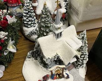 Thomas Kinkade Hawthorne Village Christmas Collection sixth image