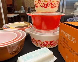 Pyrex Vintage Kitchenware Collection second image
