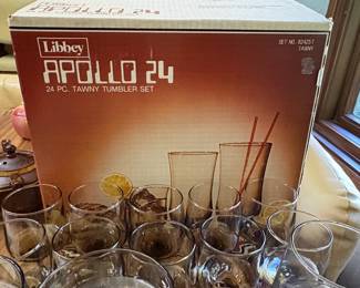 Libbey Apollo Tawny Tumbler Set and Vintage Amber Glassware Collection fifth image