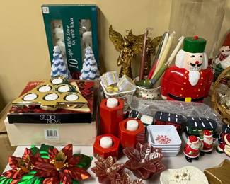 Estate Sale Christmas Holiday Decor Collection