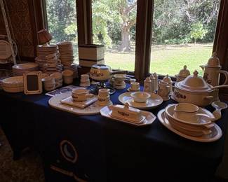 Pfaltzgraff Village Stoneware Collection