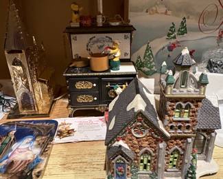 Bronners LightRevolving Santa  Sleigh with Reindeer fourth image