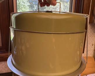 Vintage Avocado Green Metal Cake Carrier