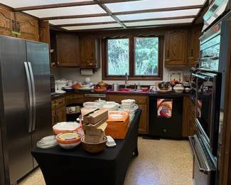 Vintage MidCentury Estate Kitchen Collection third image