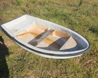 Fiberglass Tri-hull Dinghy