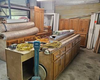 Full set of kitchen cabinets