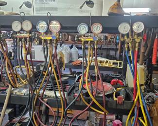 HVAC manifold gauge sets