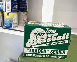 1987 Topps baseball traded series cards