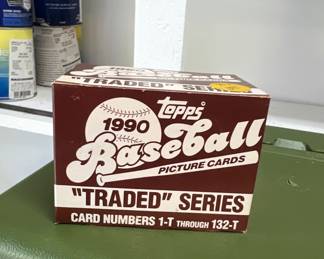 1990 Topps baseball traded series cards