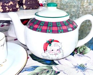 Christmas Santa porcelain teapot