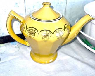 Deluxe Vintage tea pot