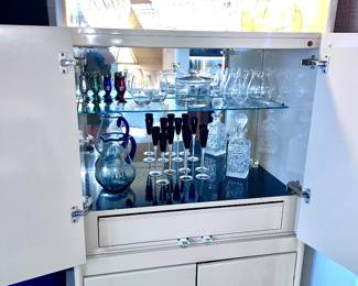 1980s Vintage light lacquer bar shelf
