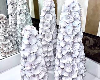 Decorative white Christmas tree set