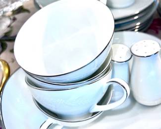 Noritake China said manufactured in Japan. Pattern.Georgian 