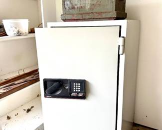 Gun safe