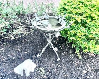 Small metal Bird Bath for outdoor use