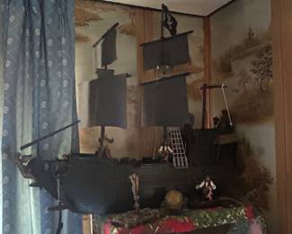 Pirate ship 