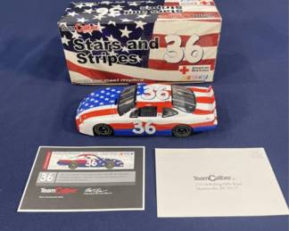 314 Lot 332h 2001 diecast replica Stars and Stripes 1 24 scale