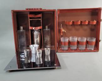 456 Lot 407 Maximilian Mid century portable bar