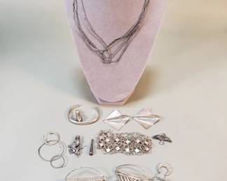 137 Lot 422 Silver bracelets earrings necklace charms