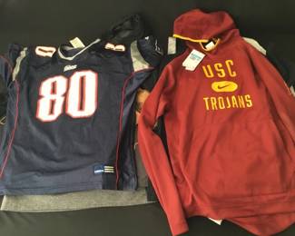 664 Lot 604h Men s and women s clothing accessories