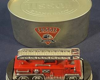 290 Lot 320h Fossil limited edition fire truck clock