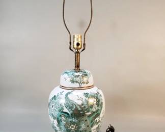 179 Lot 183 Vintage Asian porcelain ginger jar table lamp