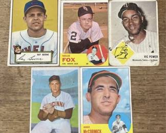 427 Lot 390h 1950s 1960s Topps baseball cards