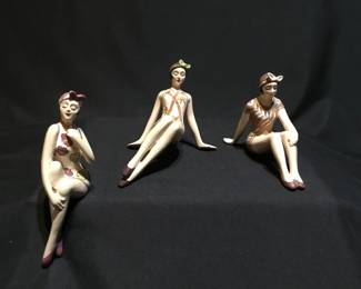 459 Lot 408h 3 Bathing Beauty figures shelf sitters