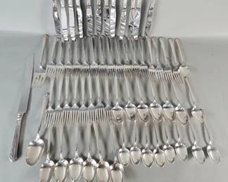 337 Lot 345 Sterling silver Heirloom flatware
