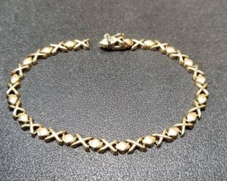007 Lot 166 14k gold Italian X diamond link bracelet