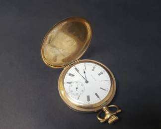 115 Lot 138 Antique 1913 Elgin full hunter pocket watch