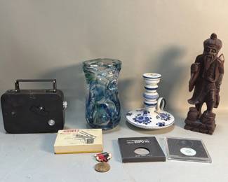 446 Lot 400 Box of miscellaneous