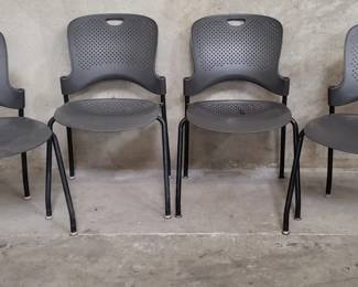 022 Lot 142 4 Herman Miller caper stacking chairs