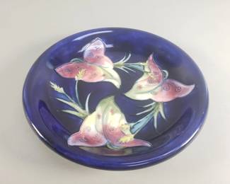 178 Lot 19 Moorcroft England art pottery bowl with