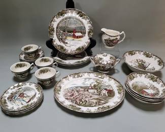 382 Lot 368 Vintage 24 piece set of Johnson Brothers The