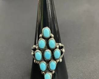 543 Lot 470h Vintage sterling silver and turquoise ring