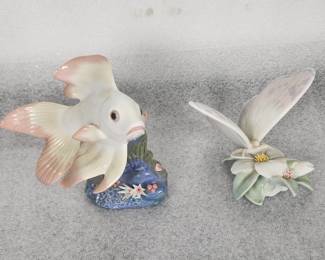 415 Lot 384h 2 vintage Lladro porcelain sculptures
