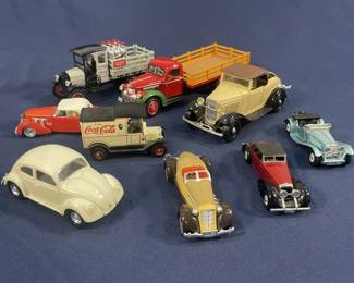 405 Lot 379h Large lot of diecast cars