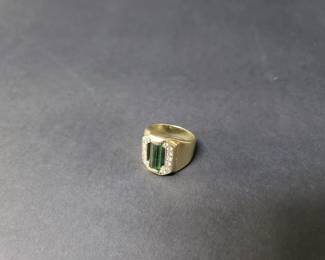 003 Lot 139 14k gold diamond and green semi precious stine