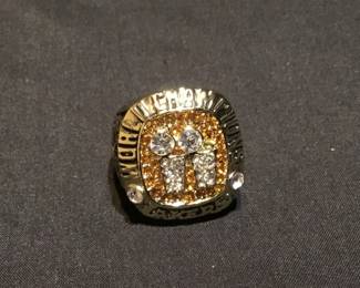 455 Lot 406h Shaquille O Neal 2001 Lakers Championship ring