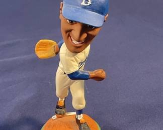 258 Lot 305h Dodgers Don Newcomb bobble head