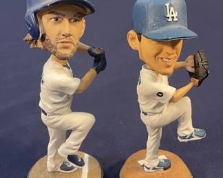 260 Lot 306h Lot of Los Angeles Dodgers Clayton Kershaw bobble