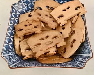 526 Lot 454 Japanese porcelain bowl of vintage violin