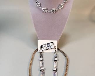 512 Lot 441 Vintage costume jewelry silver tone set