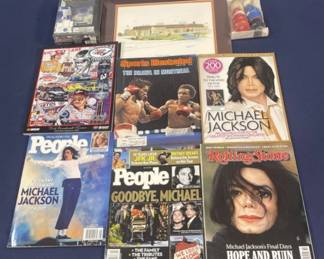 407 Lot 380h Lot of collectibles including Michael Jackson