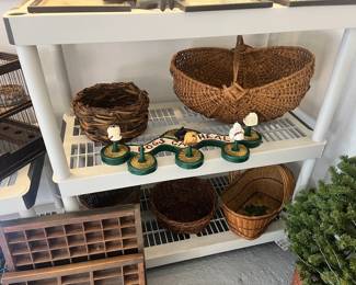 dogs heal sign baskets