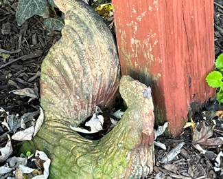 Hen stone garden decor