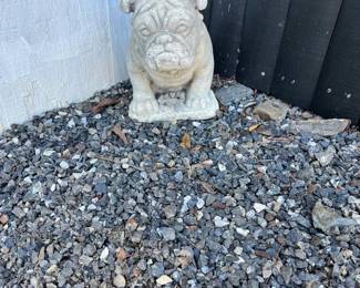 Bull dog lawn decor